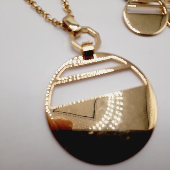 Chico’s Openwork Pendant Necklace & Matching Post Earrings Jewelry Set - Picture 5 of 7